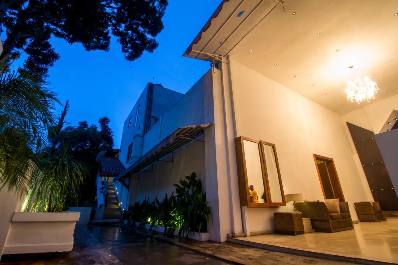 Sleek Hotel كيجاللا المظهر الخارجي الصورة